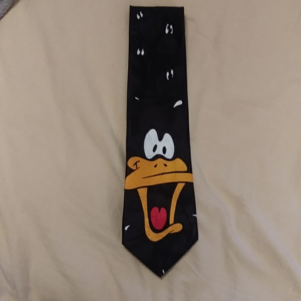 Looney Tunes Mania necktie-nwot